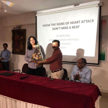Dr. Sarita Rao, Interventional Cardiologist, demonstrated the Basic Life Support procedure at the INCOME TAX COMMISSIONERS OFFICE